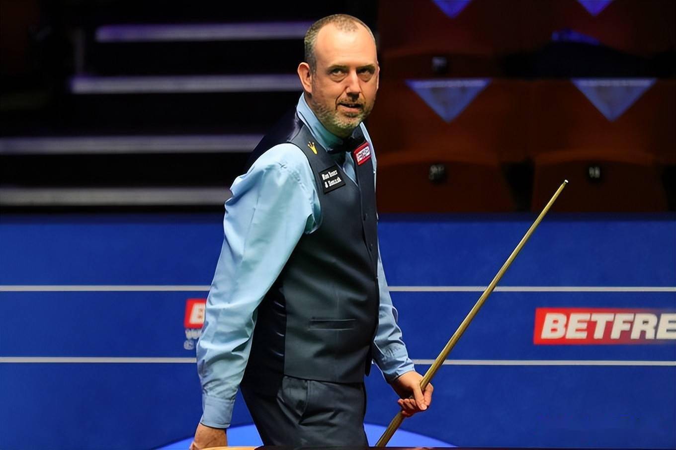 他坚定前行 他坚定前行