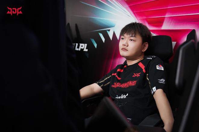 南特色的校 南特色的校