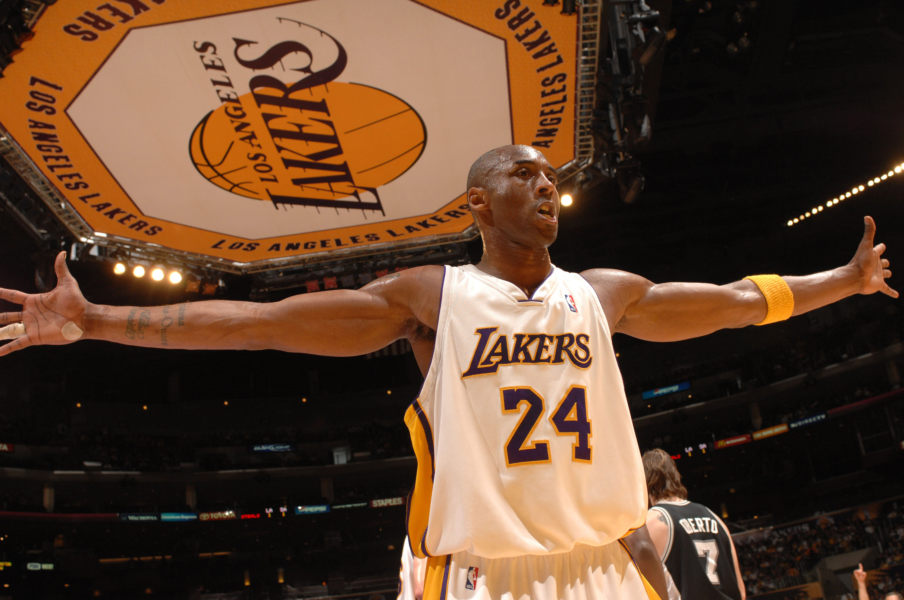 展现了强大 展现了强大