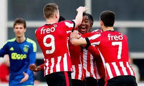 不同的足球 不同的足球